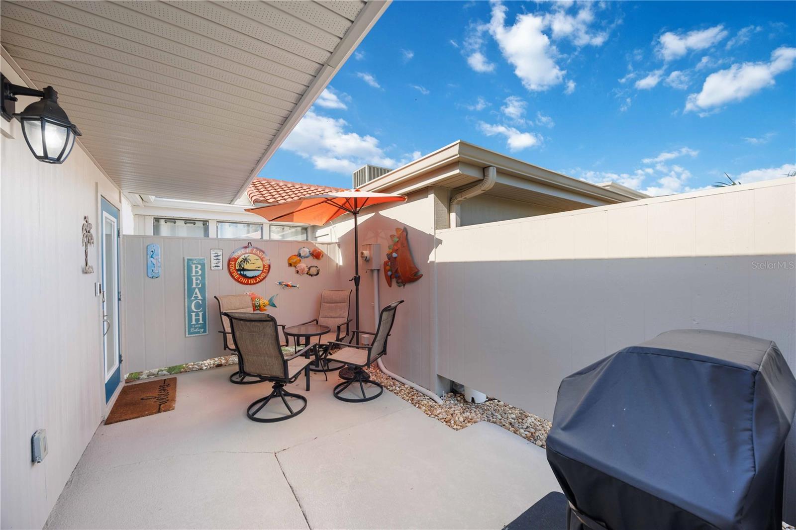Listing Image #3