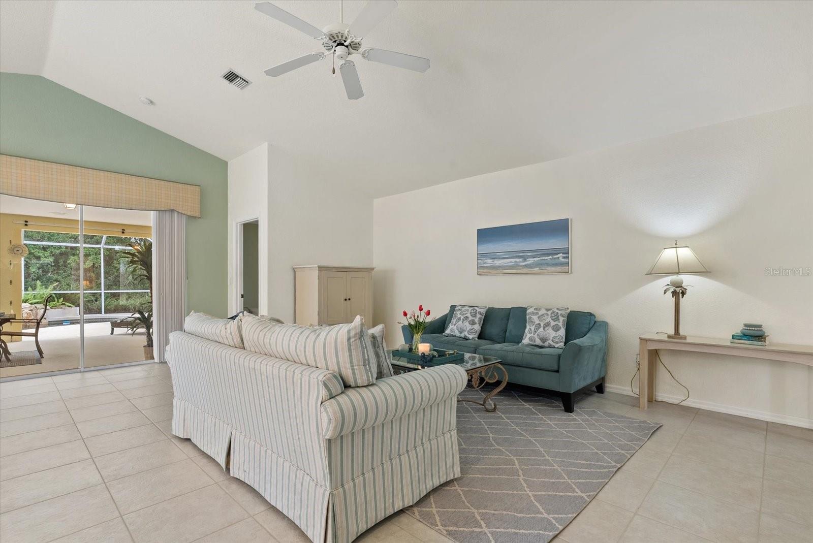 Listing Image #8