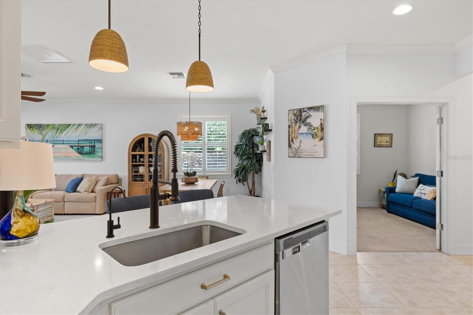 Listing Image #11