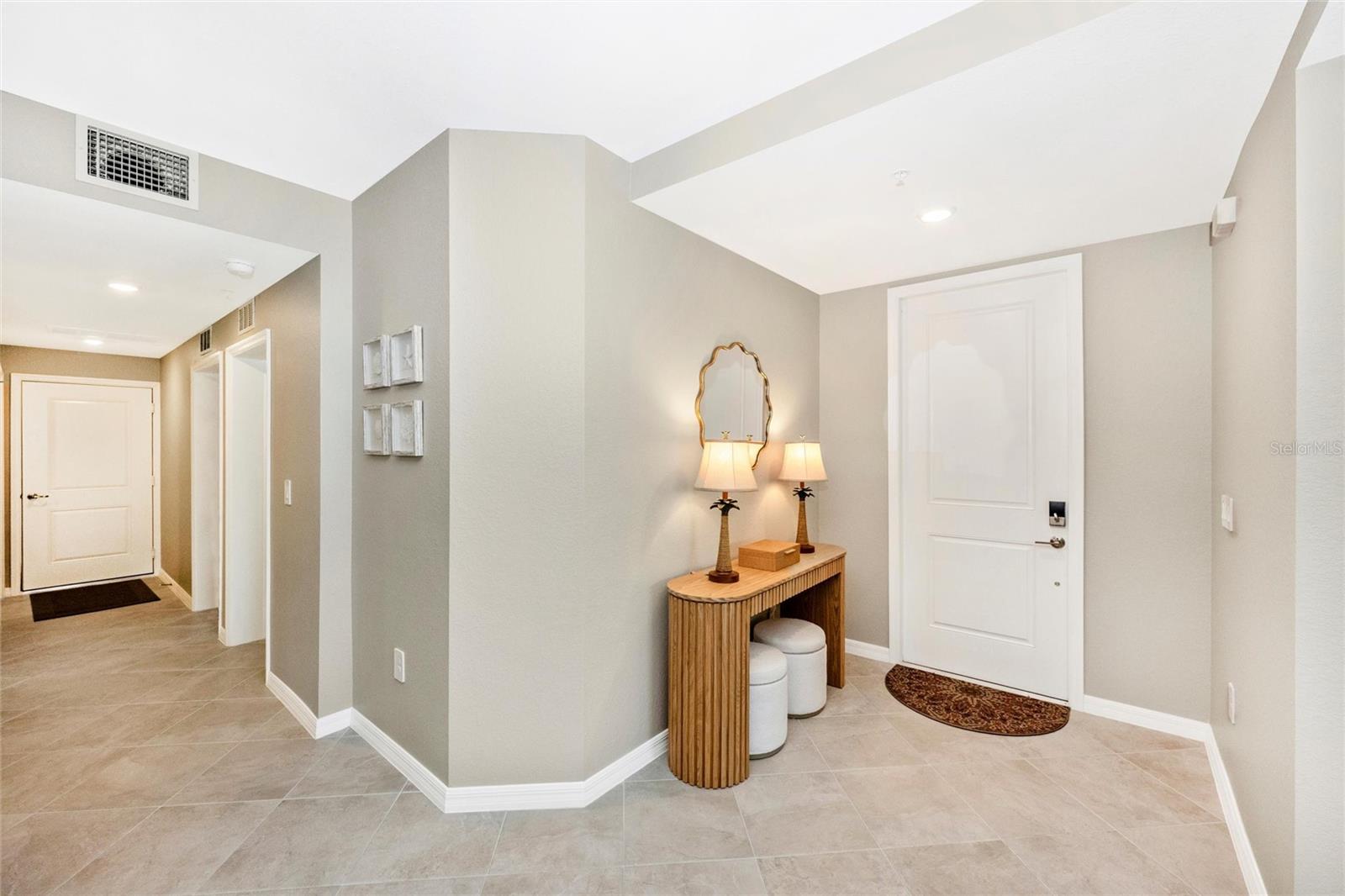 Listing Image #4