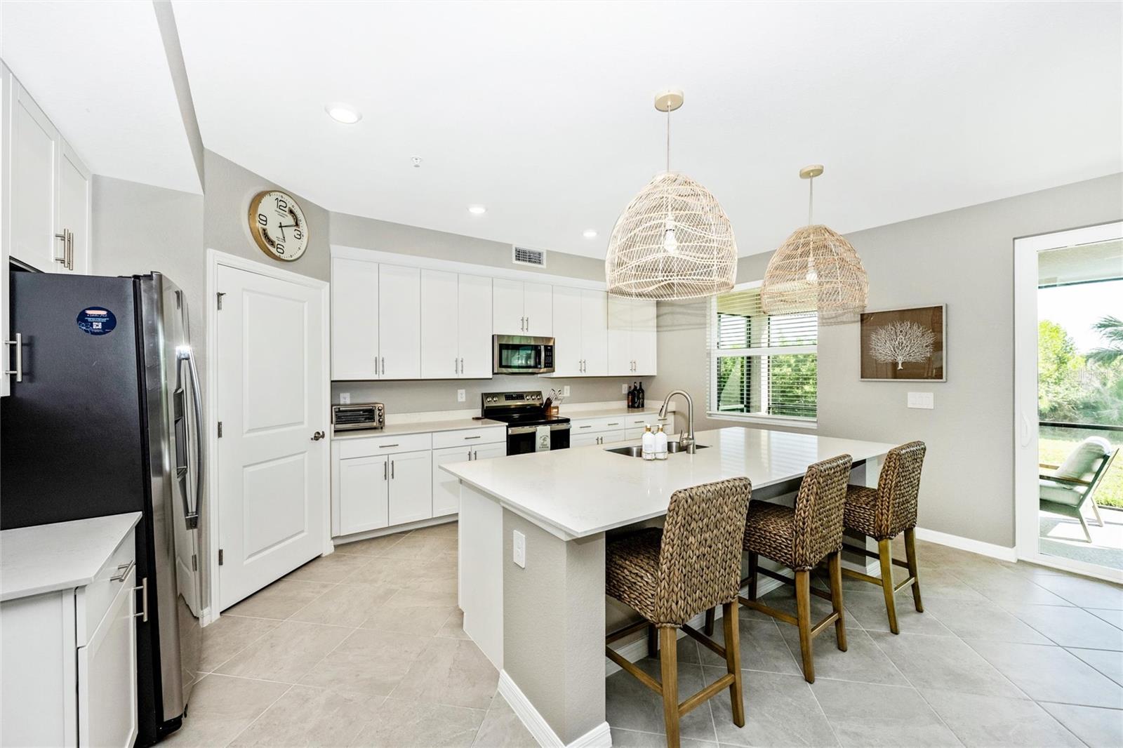 Listing Image #16