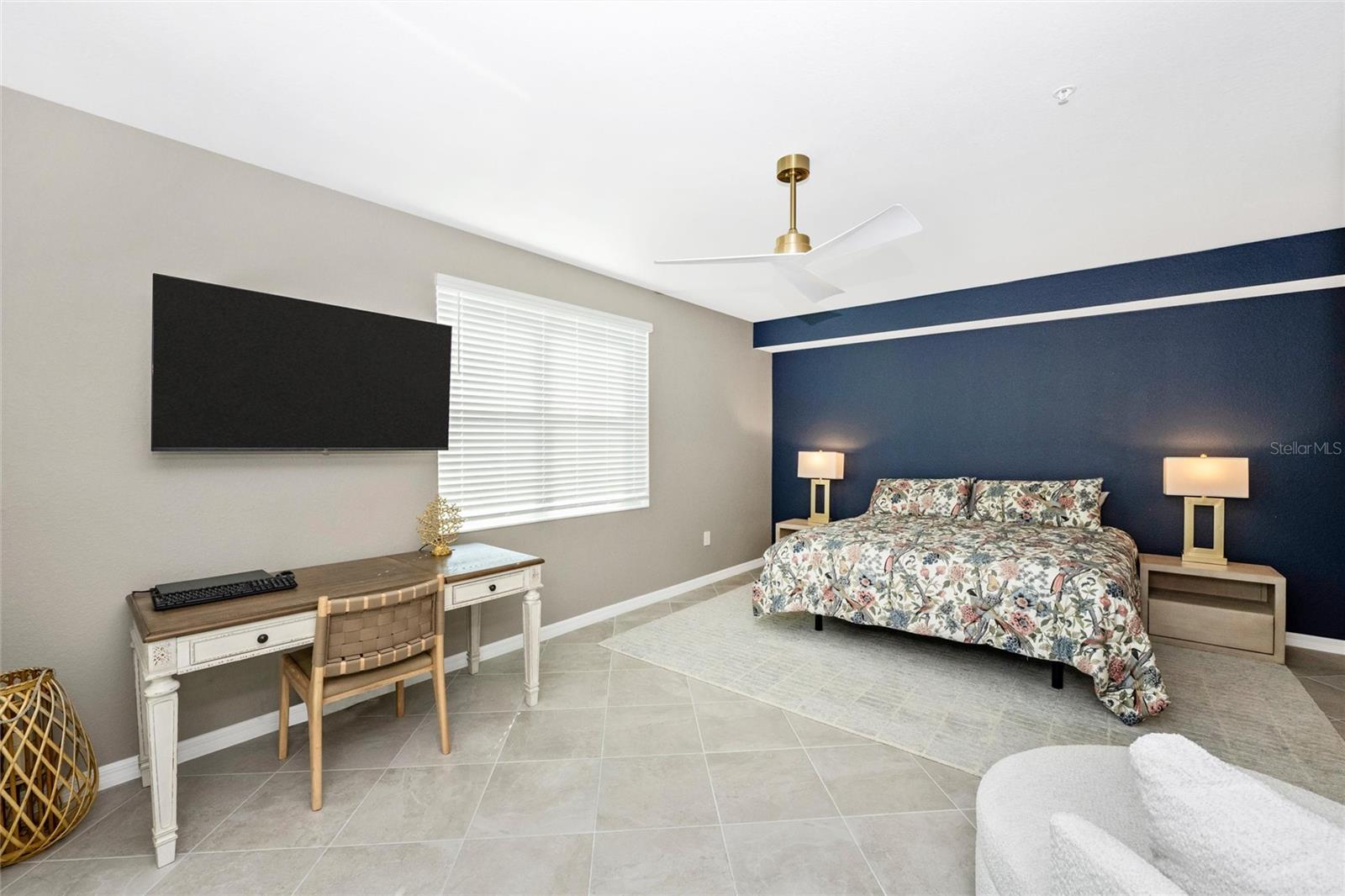 Listing Image #22