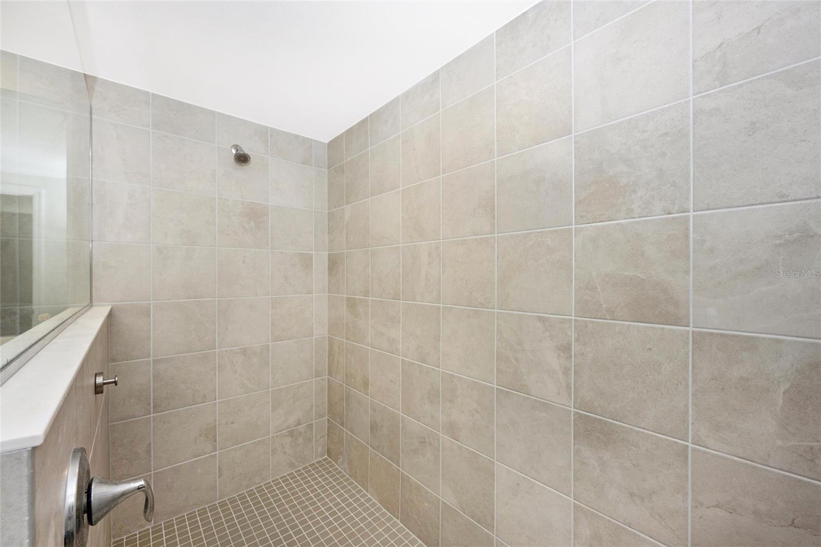 Listing Image #28