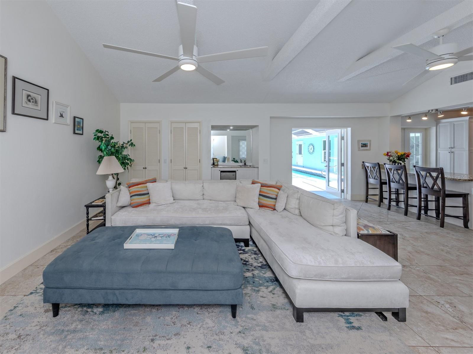 Listing Image #7