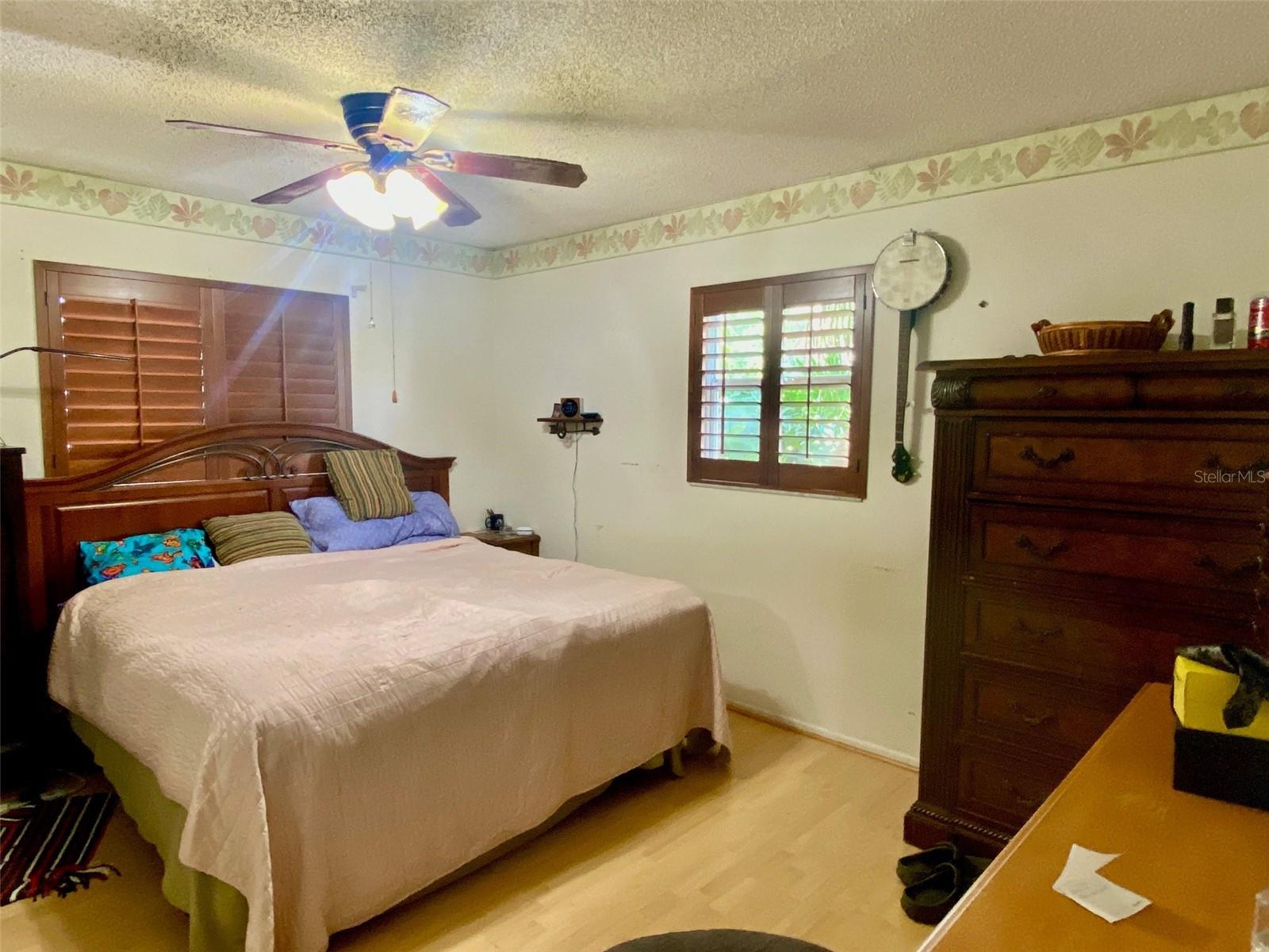 Listing Image #5