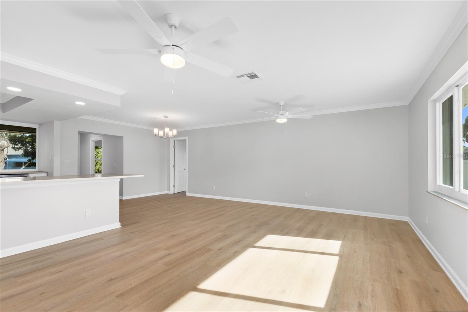Listing Image #5