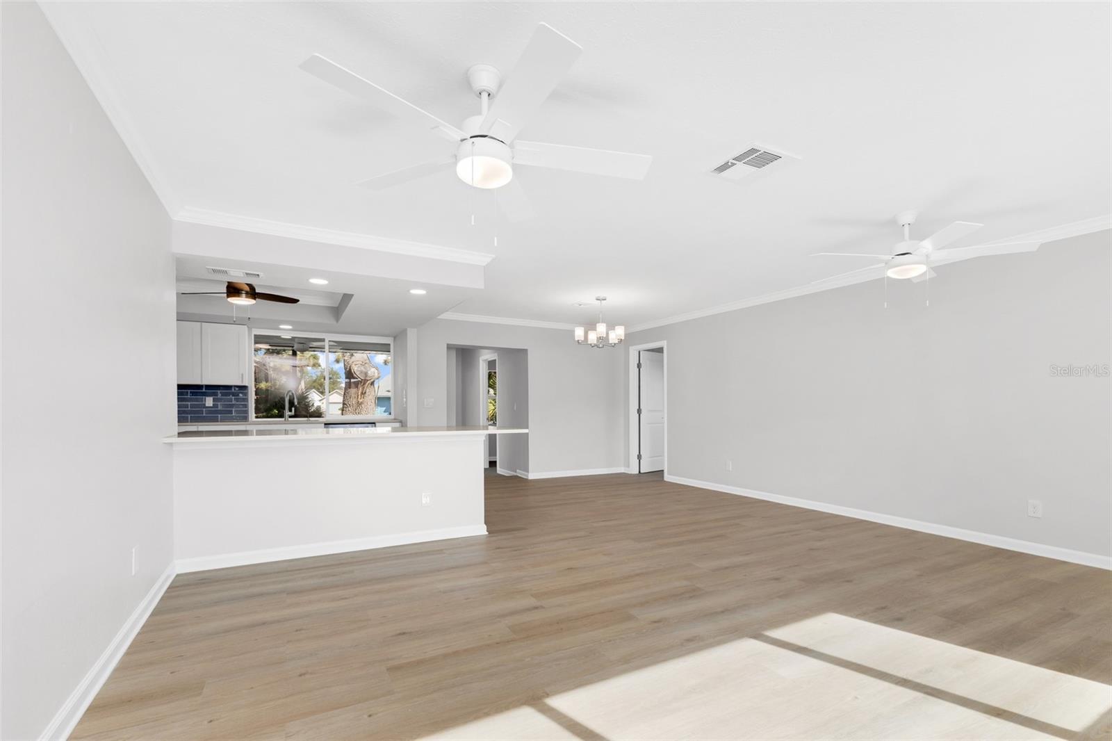 Listing Image #8