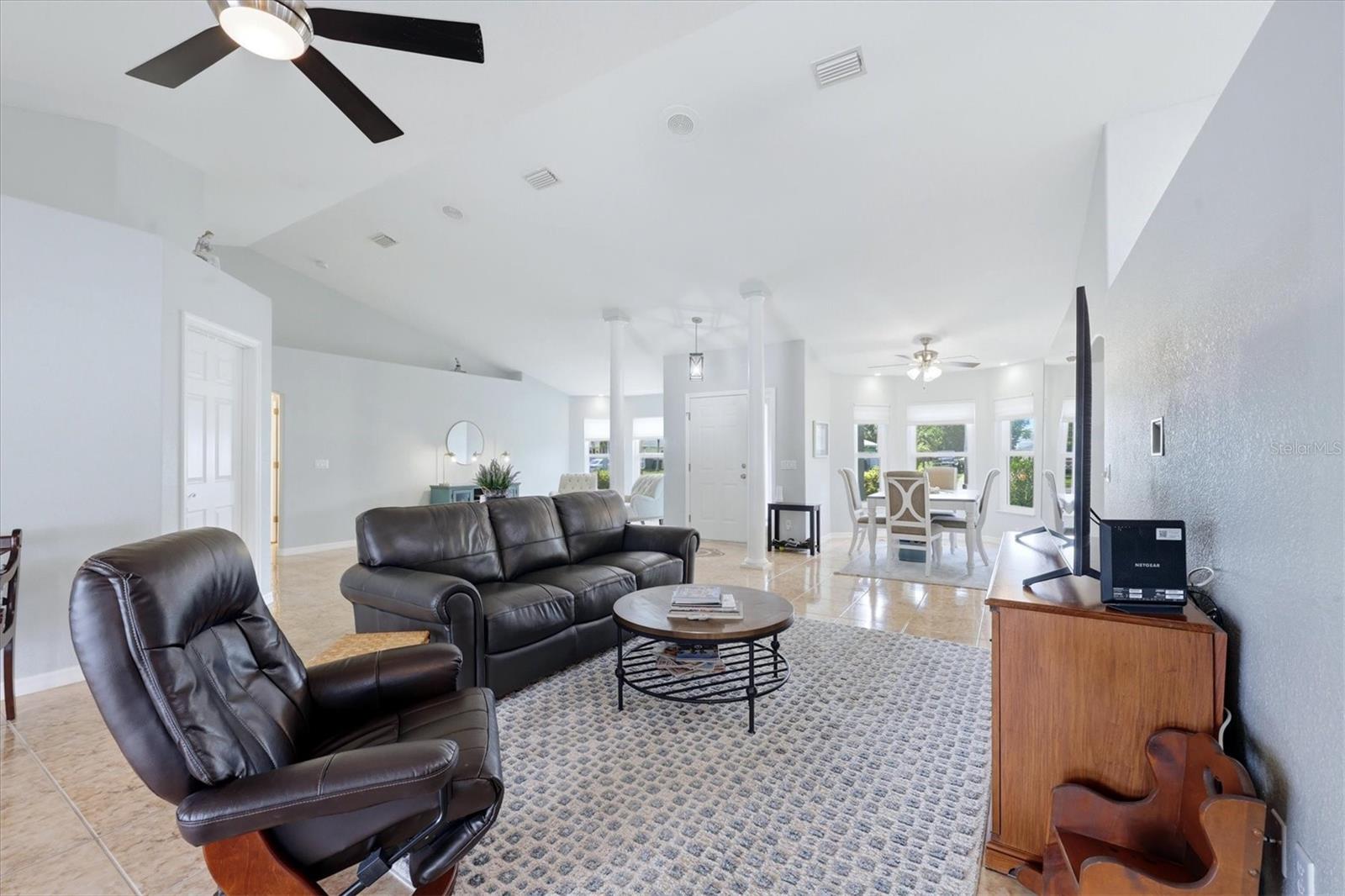 Listing Image #13