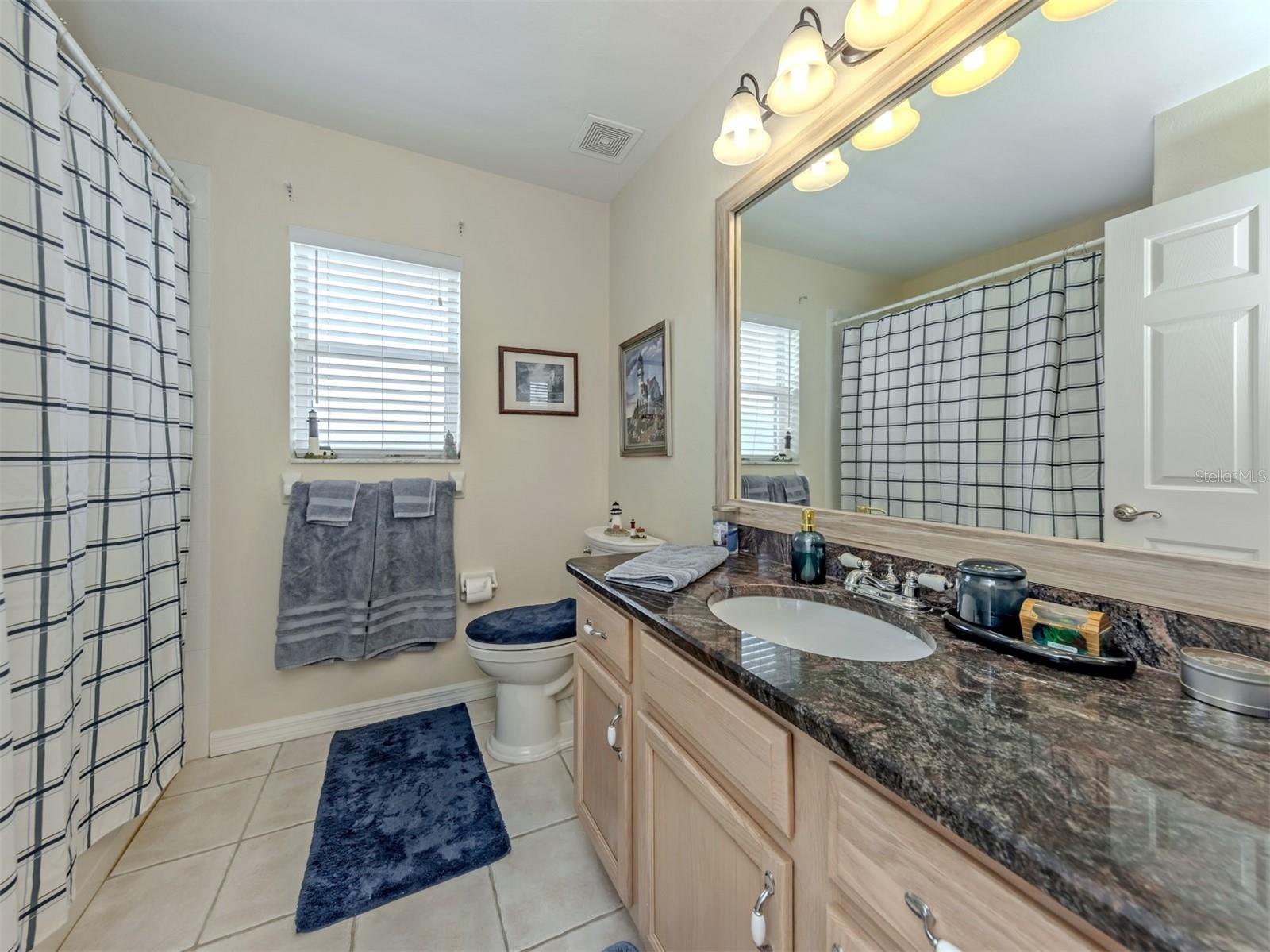 Listing Image #13