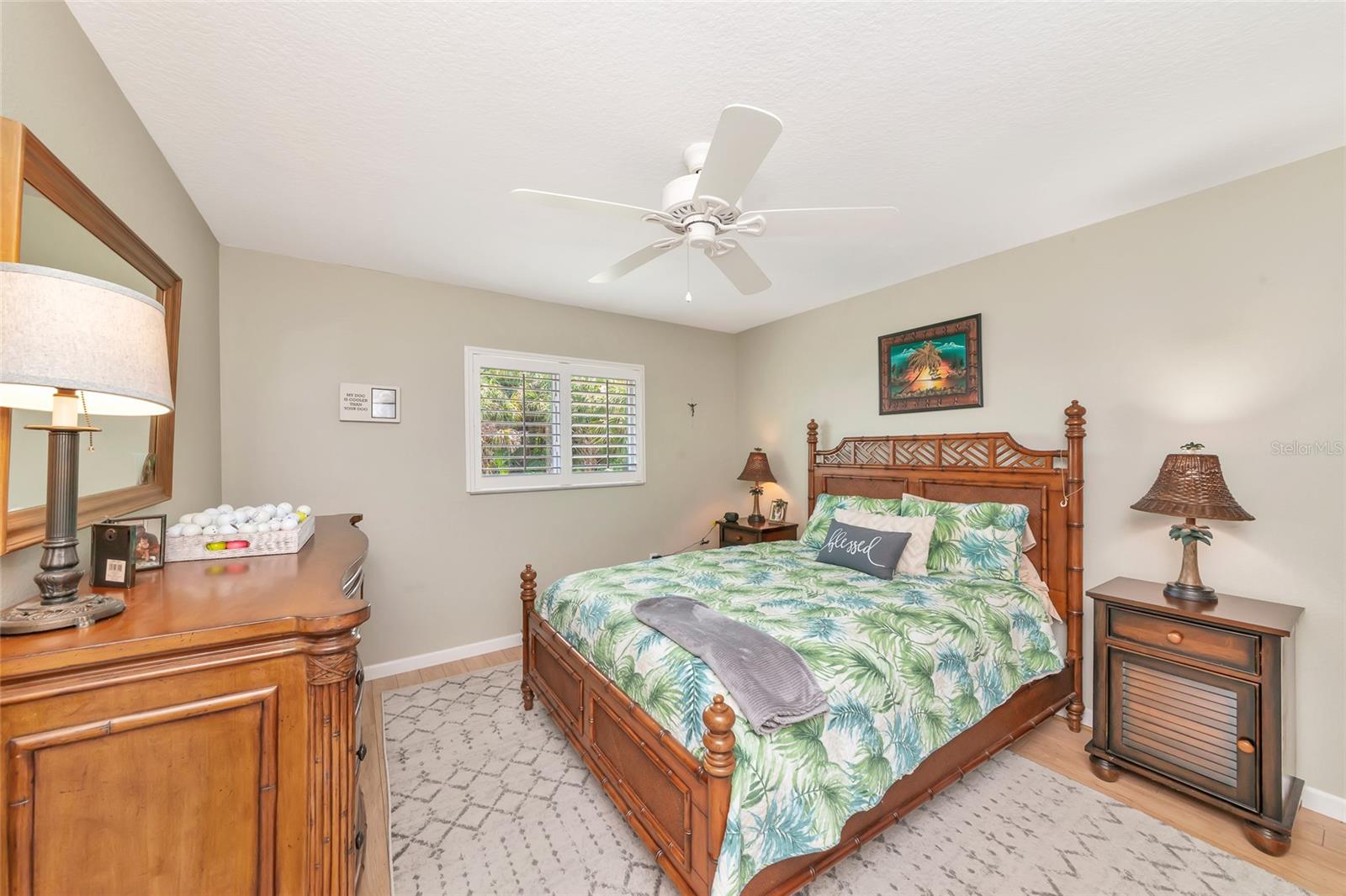 Listing Image #18