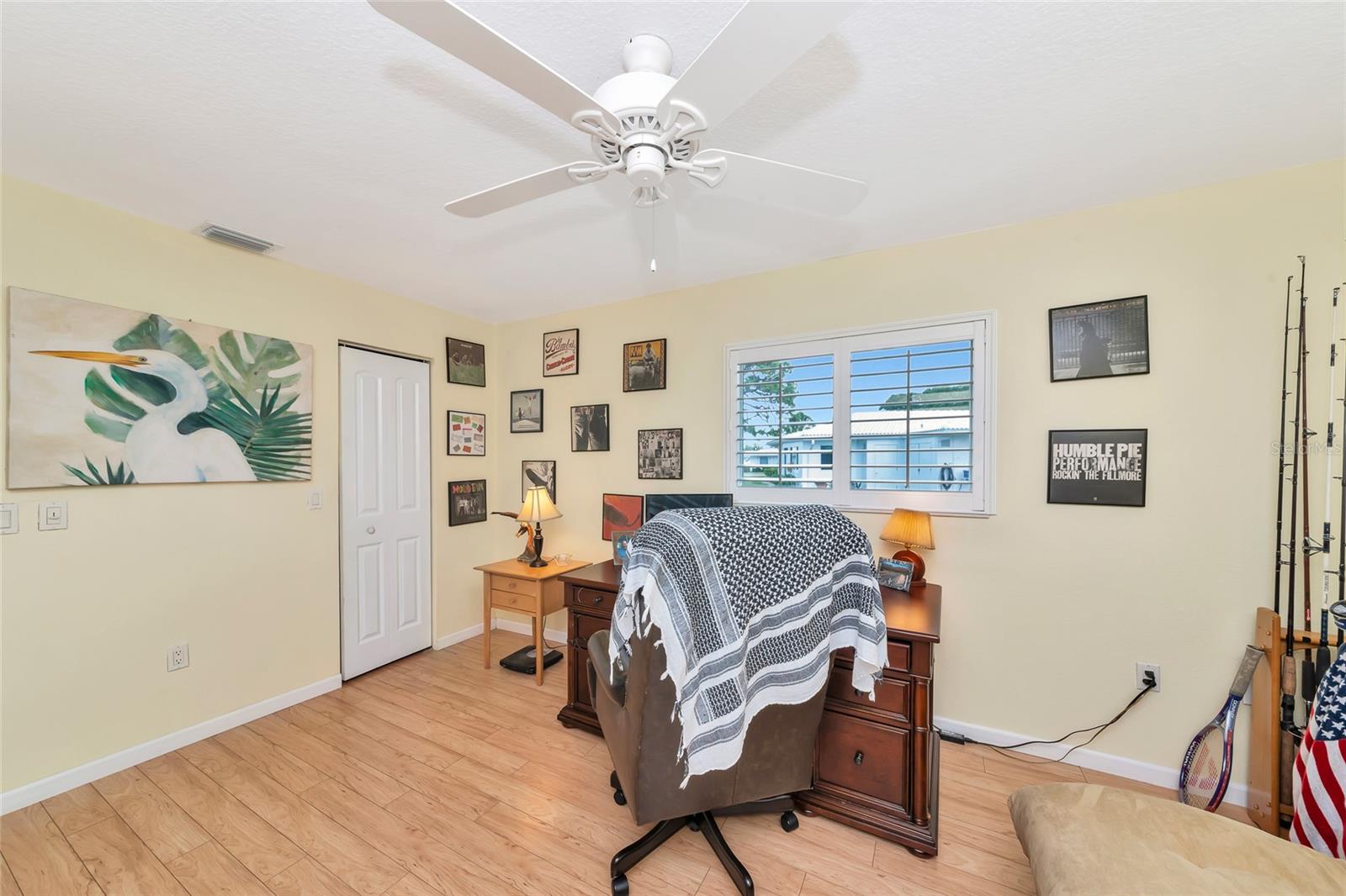 Listing Image #23