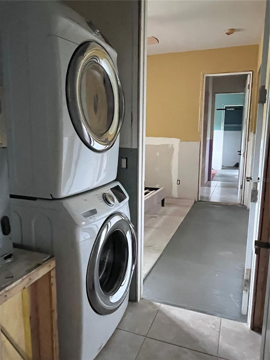 Listing Image #12