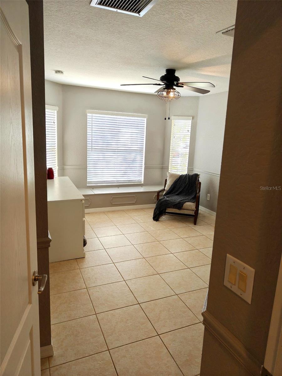 Listing Image #32