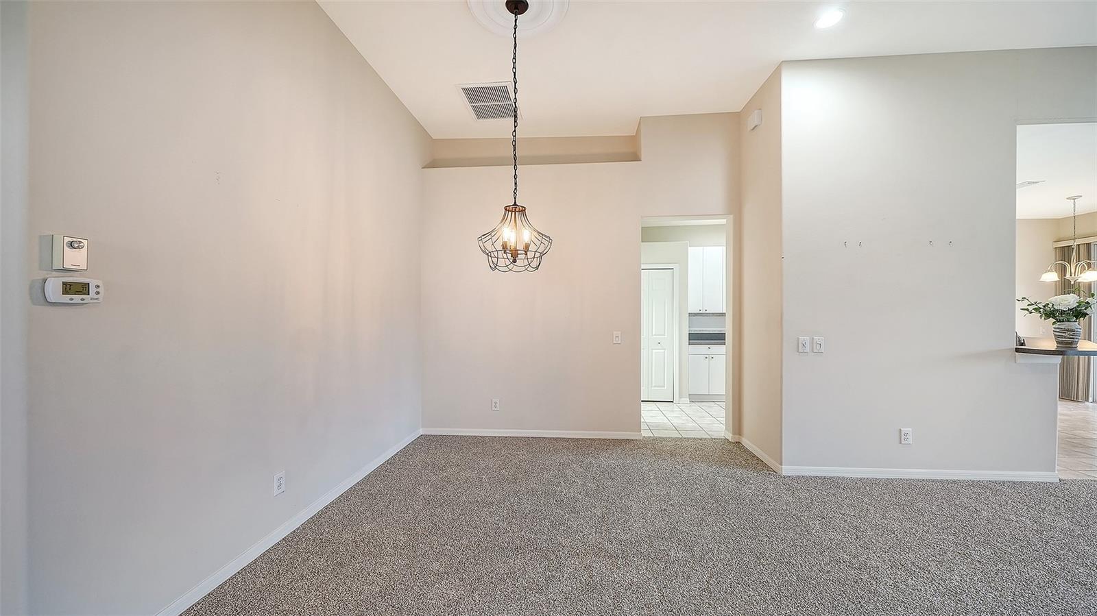 Listing Image #10