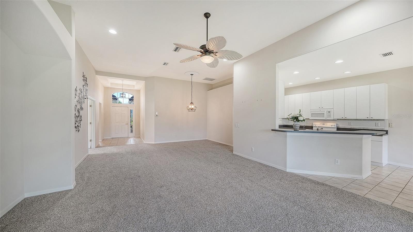 Listing Image #11