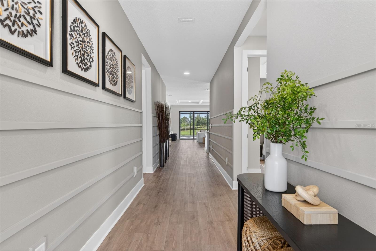 Listing Image #10