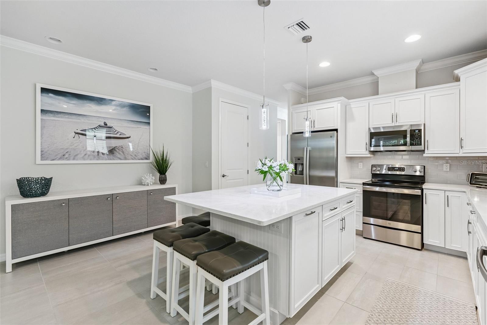 Listing Image #13