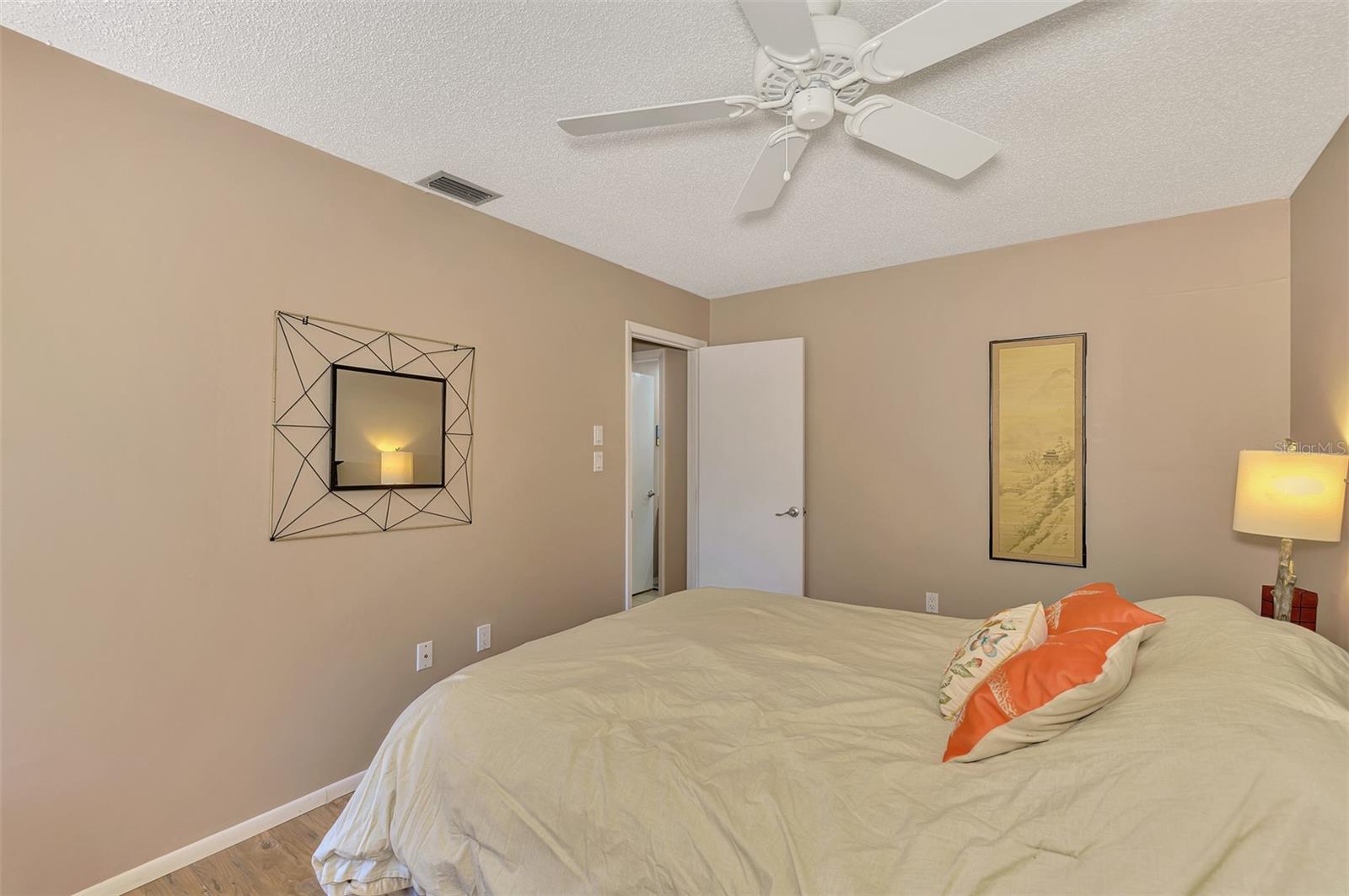 Listing Image #43