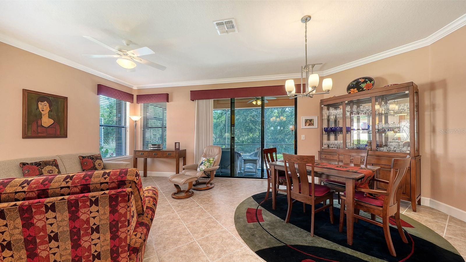 Listing Image #4