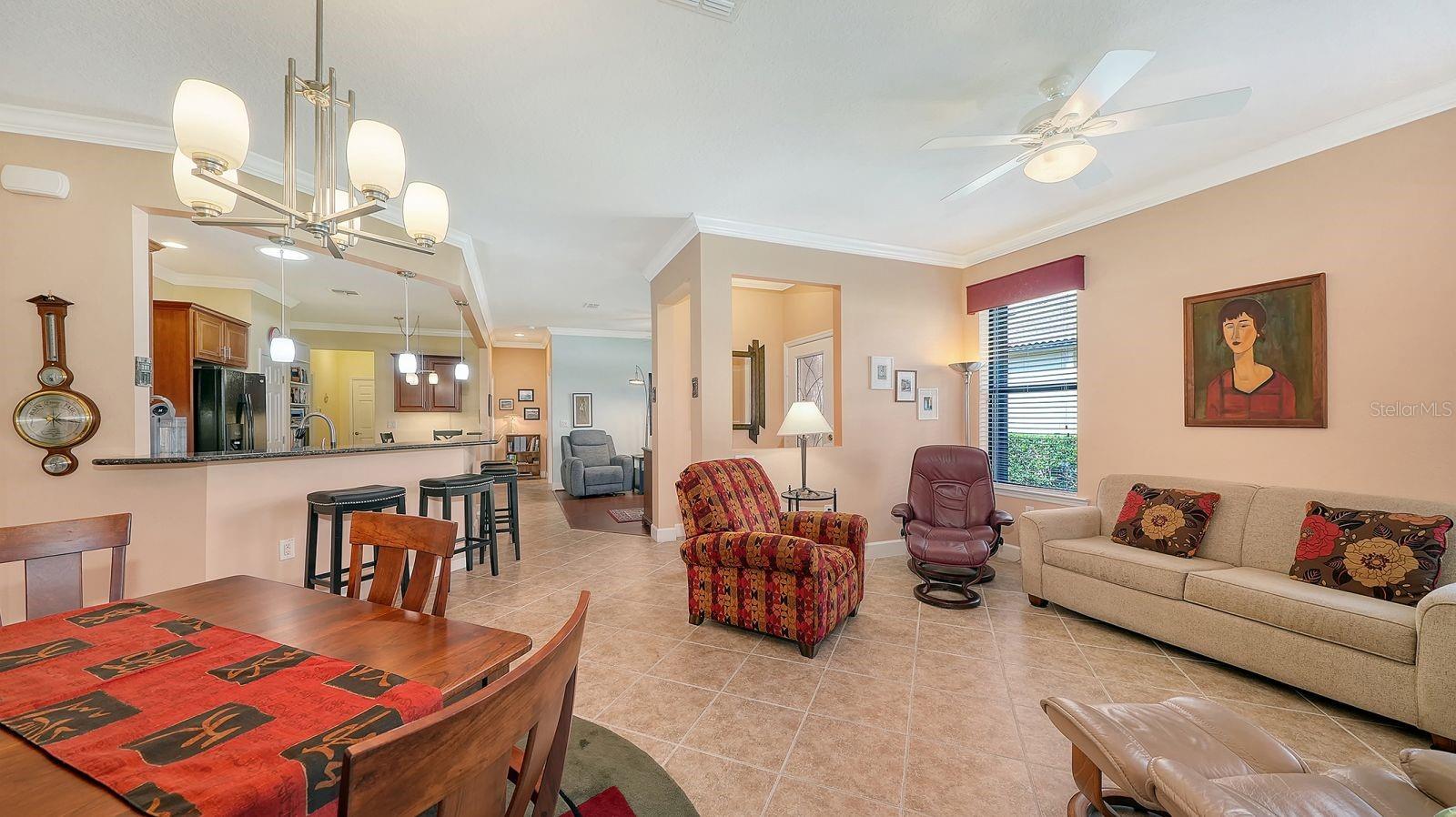Listing Image #9