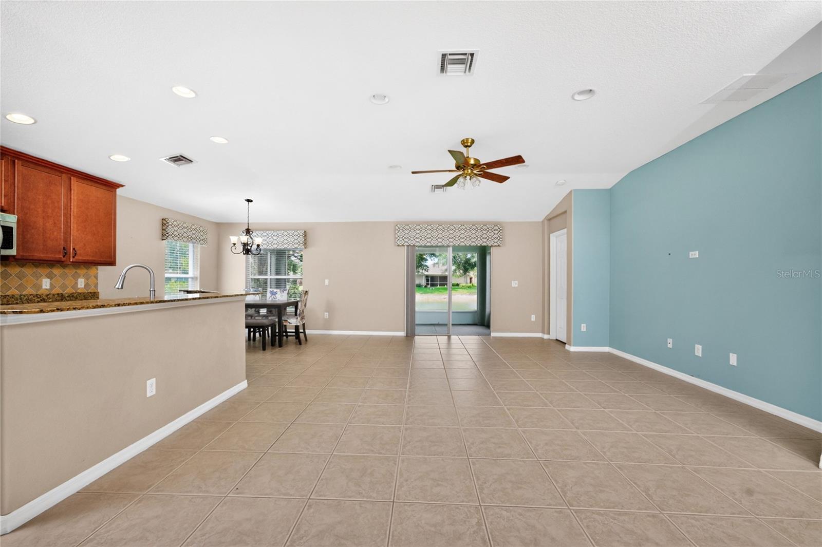 Listing Image #15