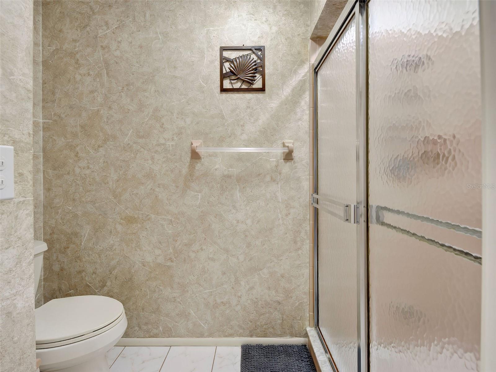 Listing Image #13