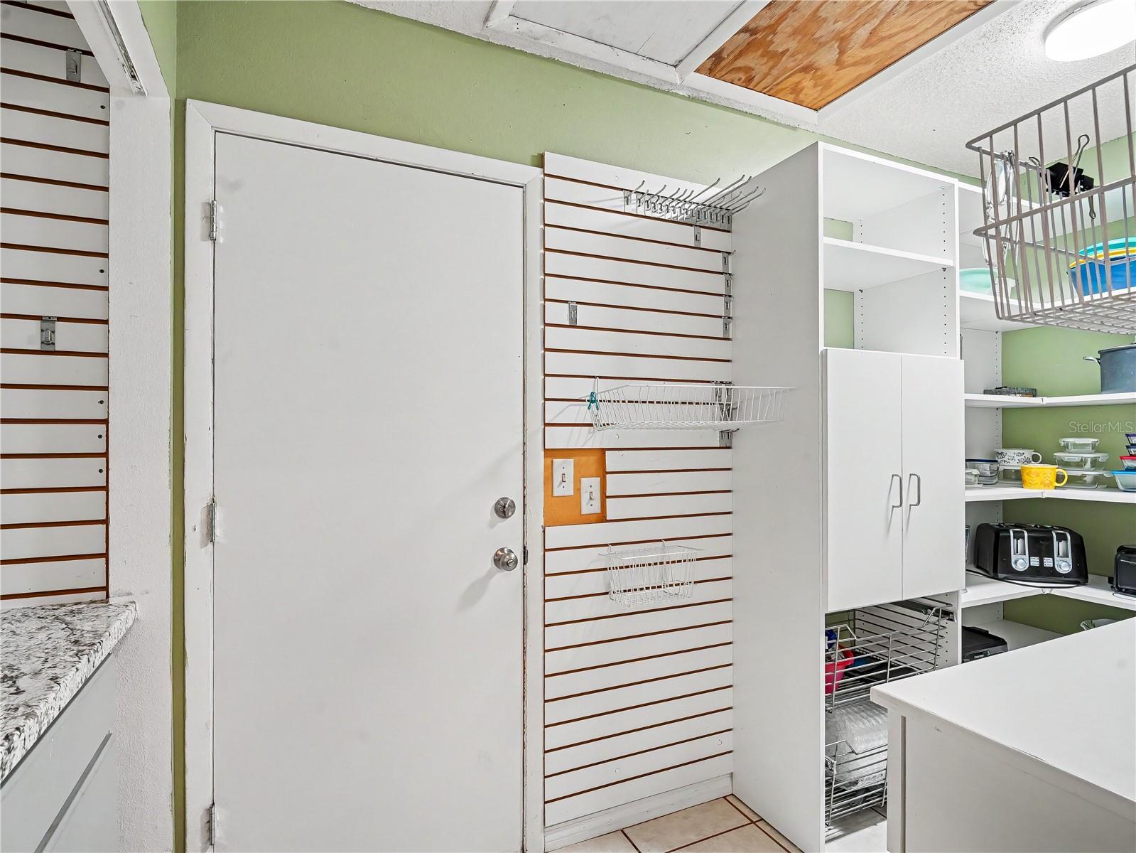 Listing Image #28
