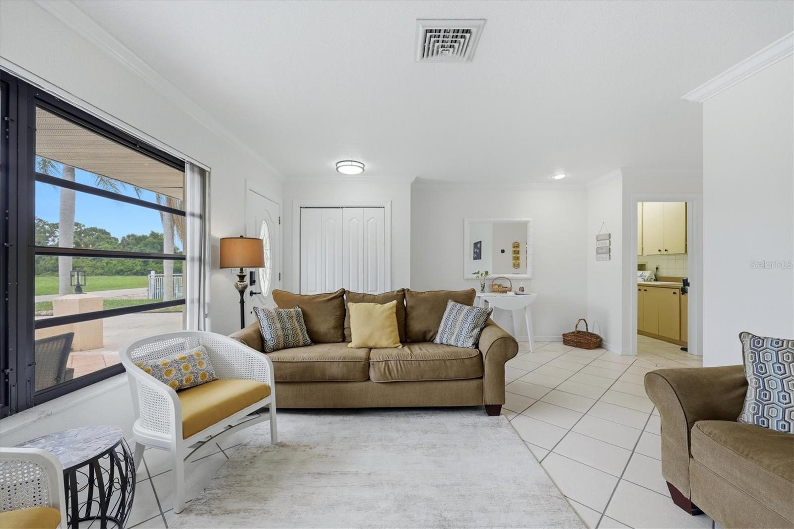 Listing Image #13