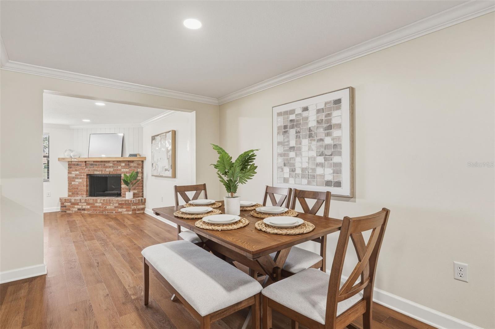 Listing Image #8