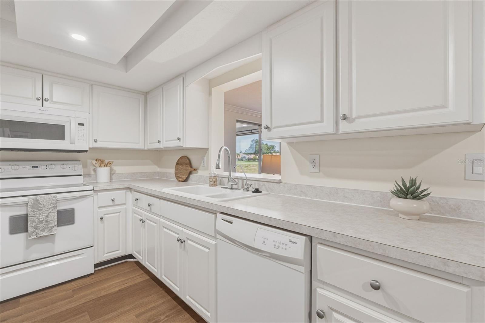 Listing Image #13
