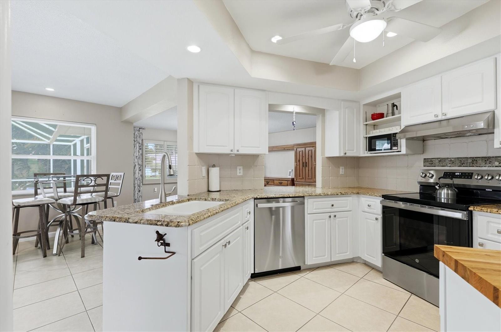 Listing Image #13