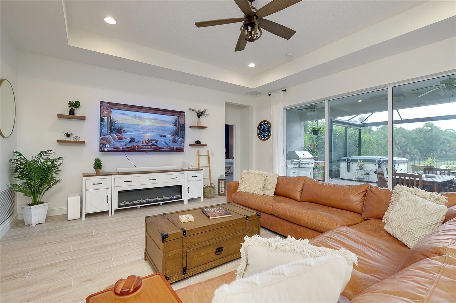 Listing Image #12