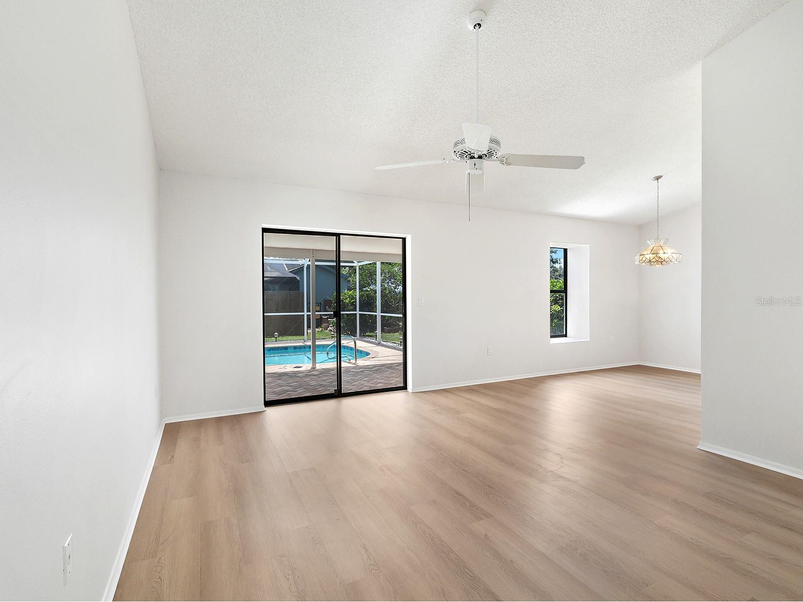 Listing Image #3