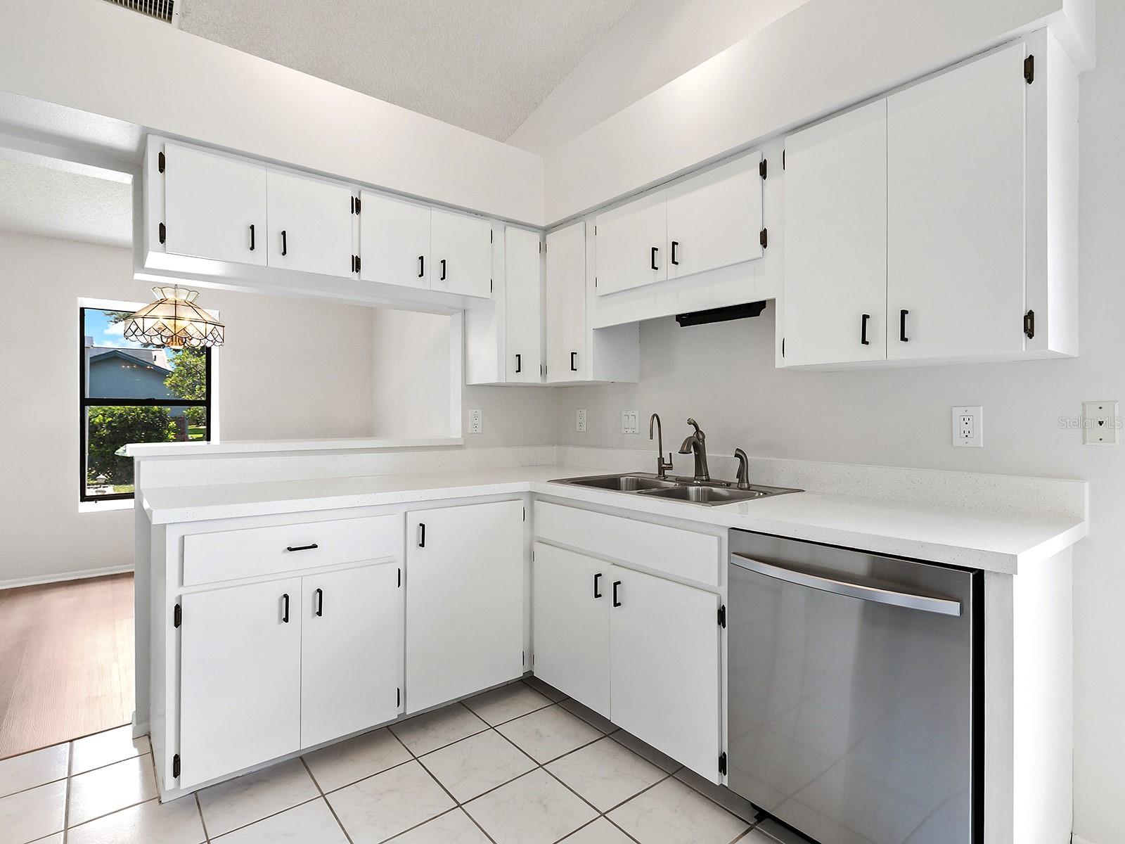 Listing Image #7