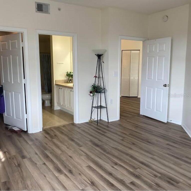 Listing Image #7
