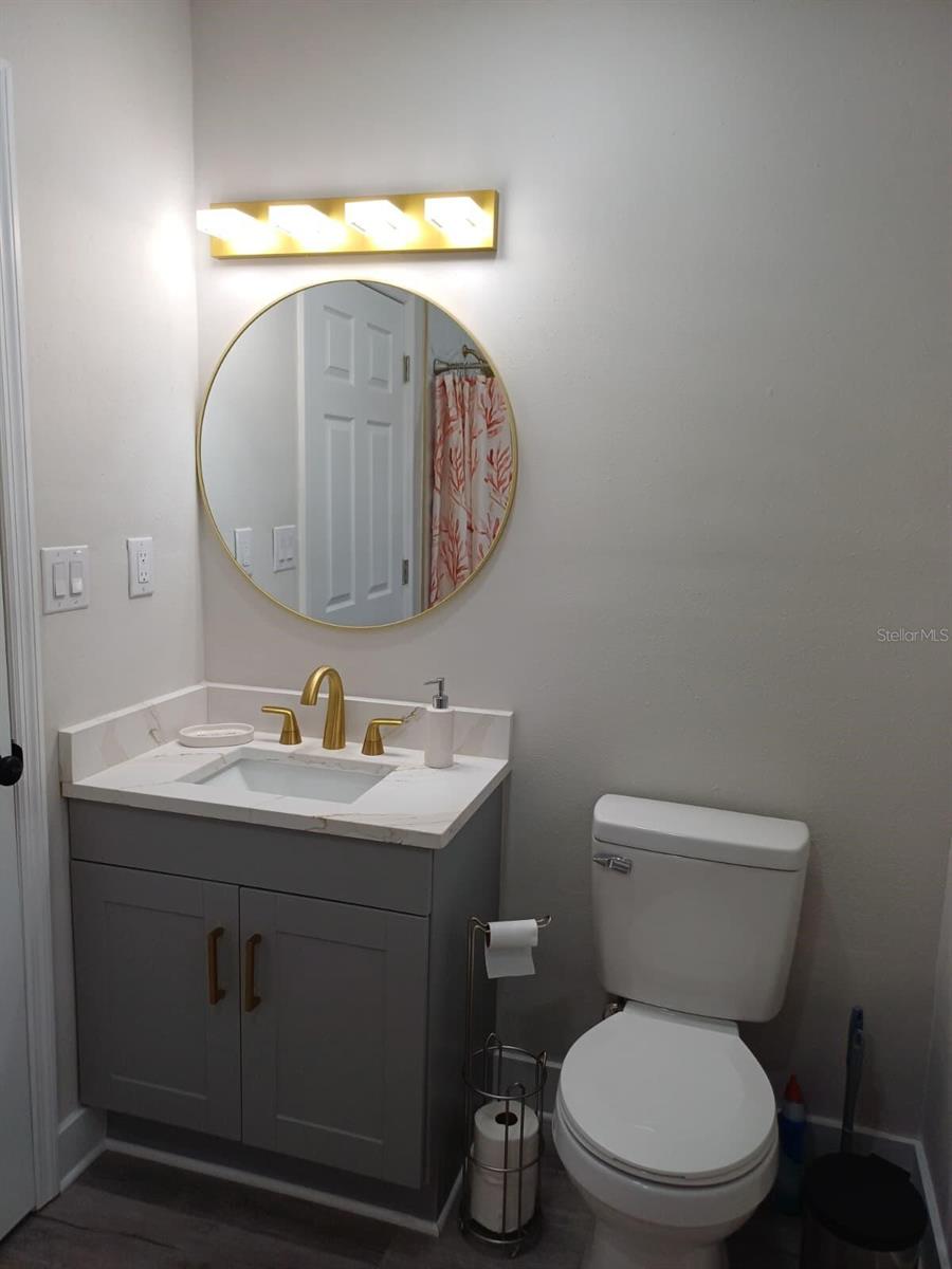 Listing Image #13