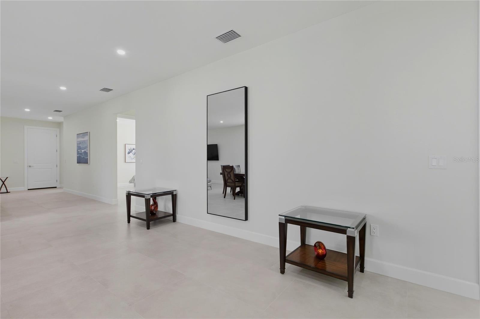 Listing Image #14