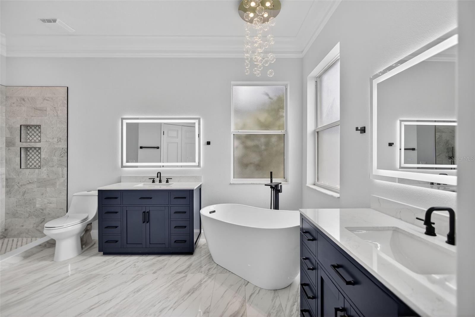 Listing Image #15