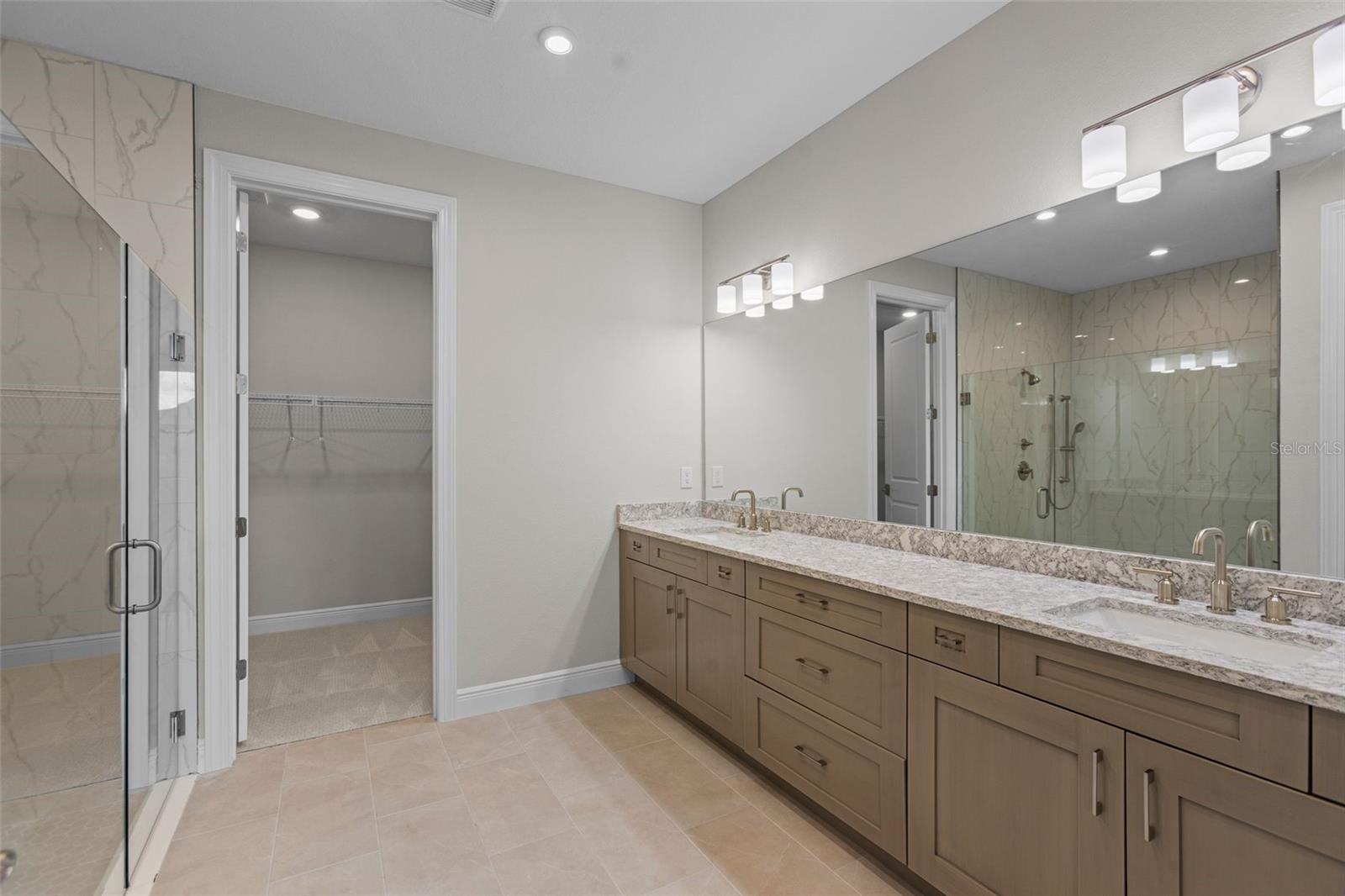 Listing Image #8