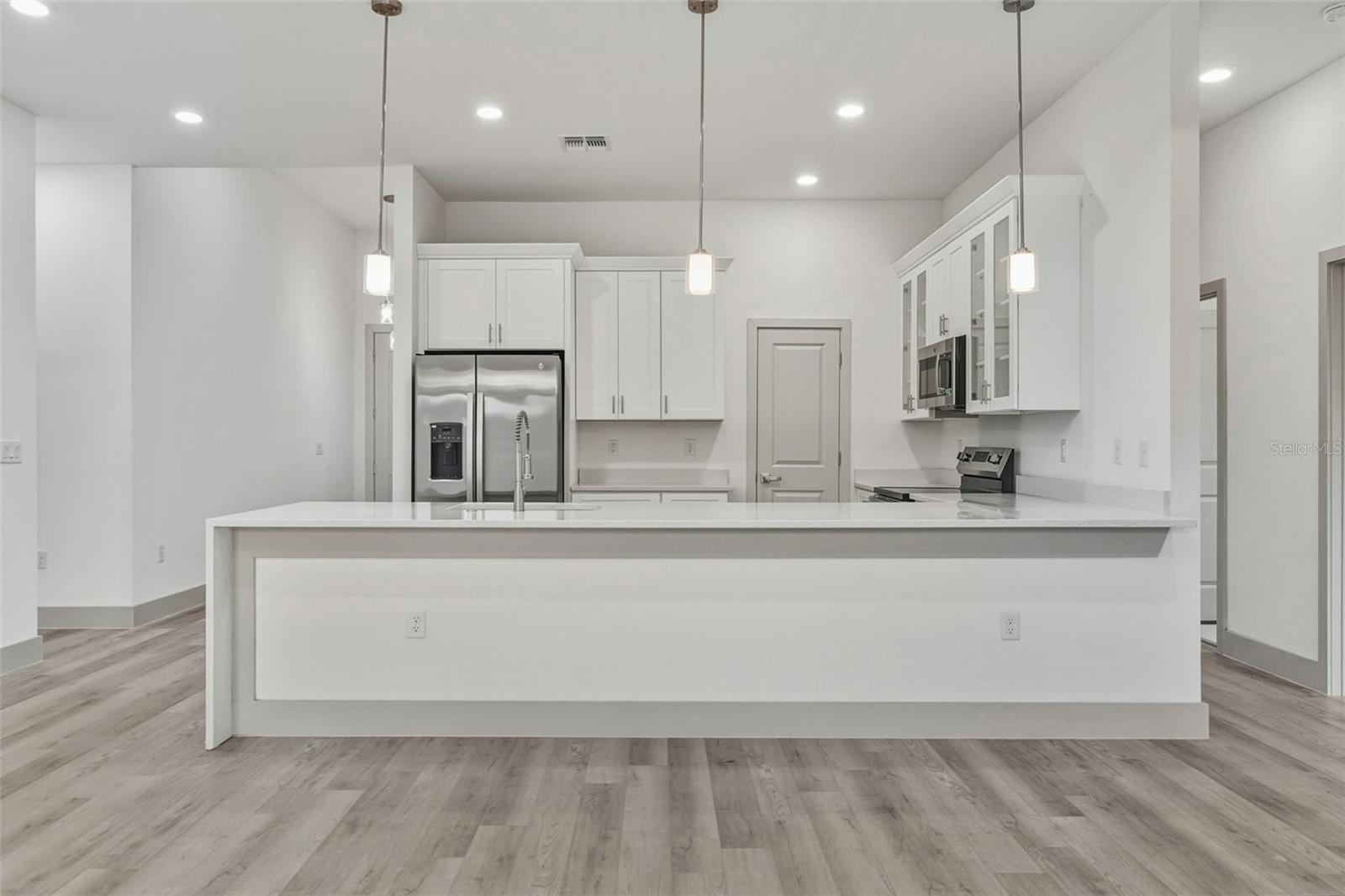 Listing Image #7