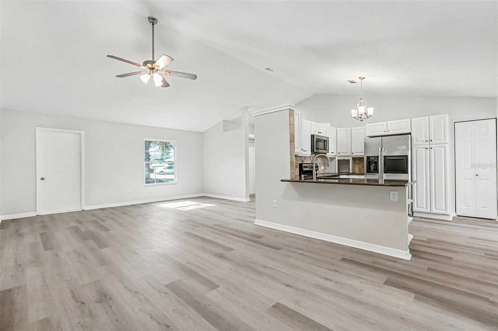 Listing Image #5