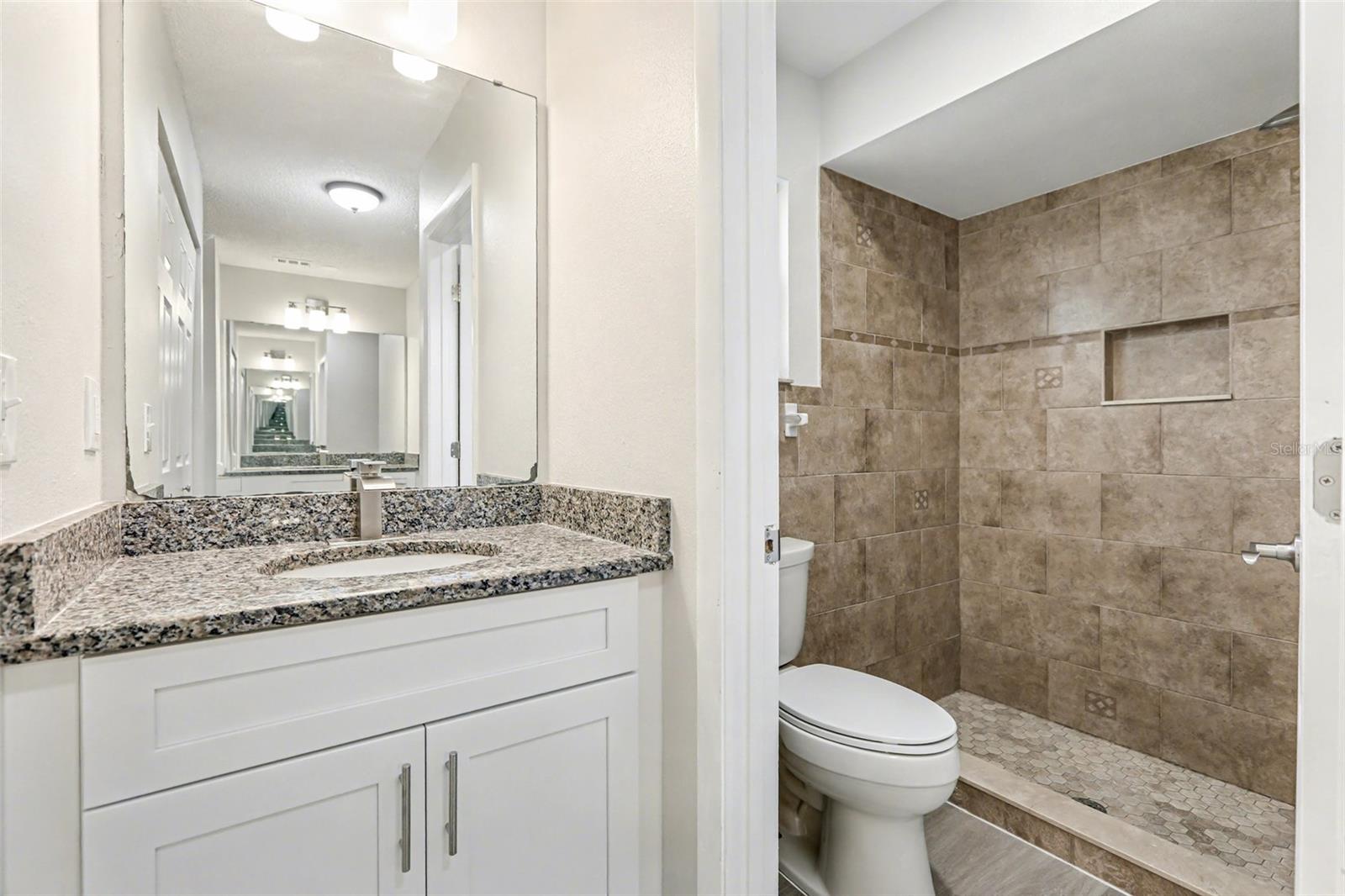 Listing Image #13