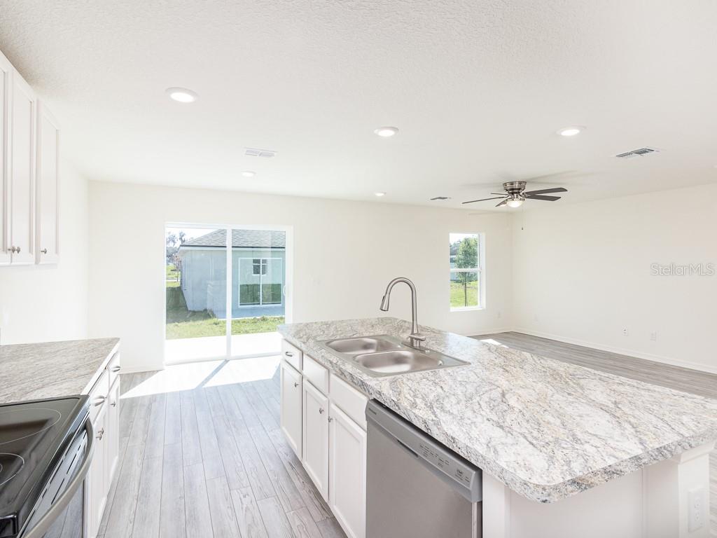 Listing Image #5