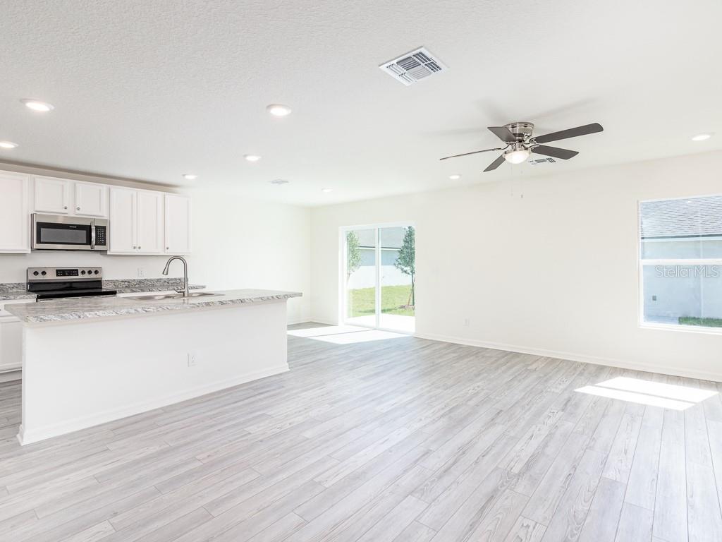 Listing Image #6