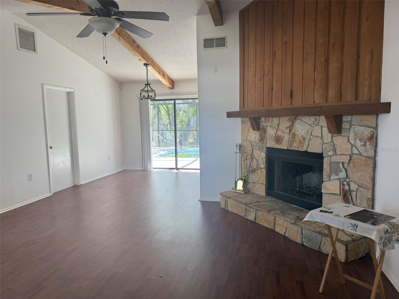 Listing Image #3