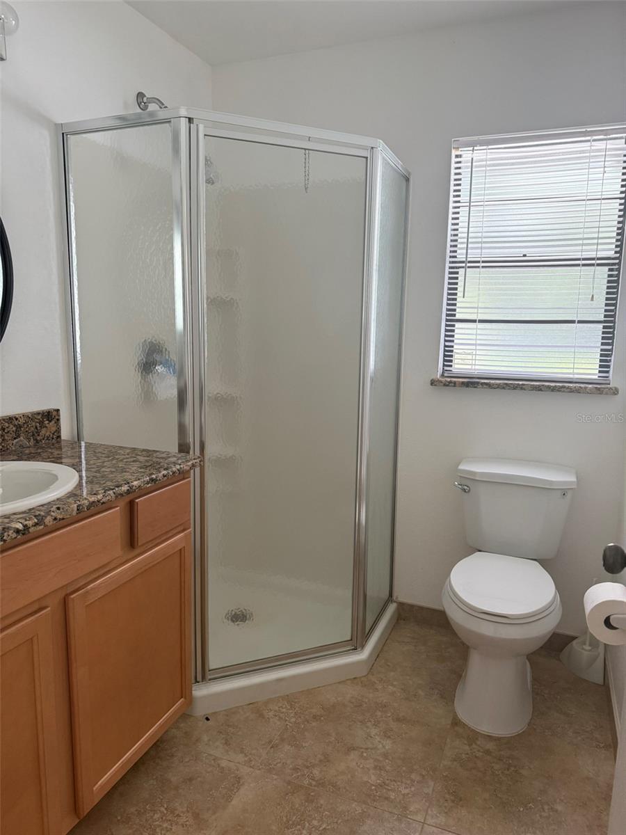 Listing Image #9
