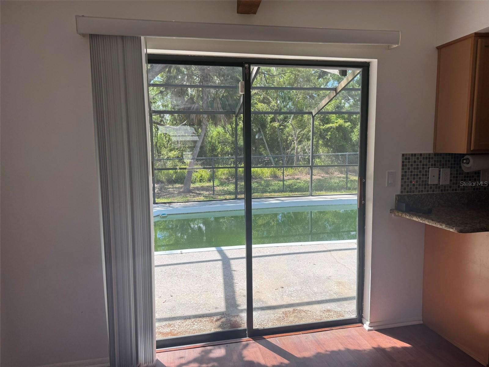 Listing Image #11