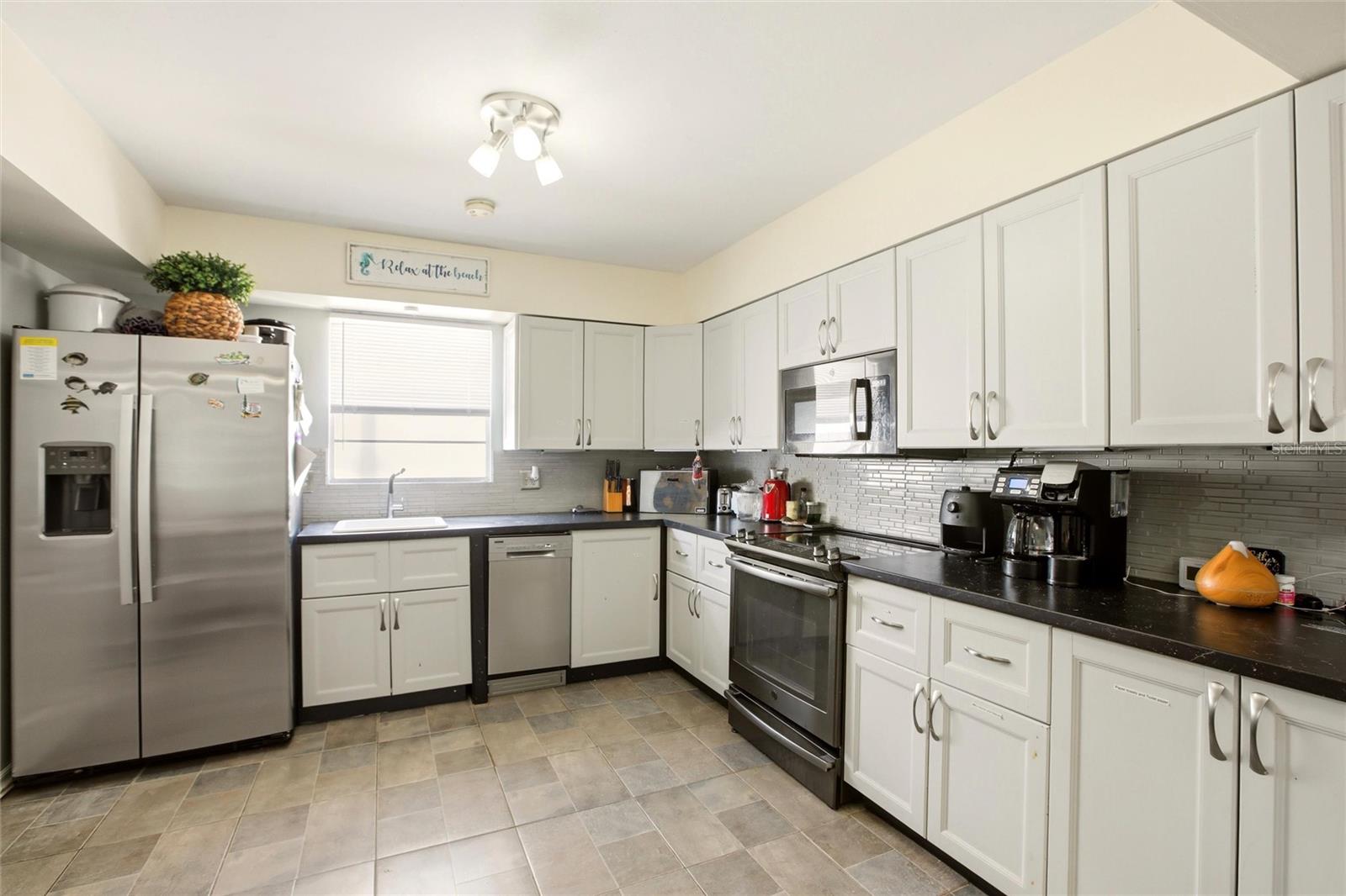 Listing Image #7