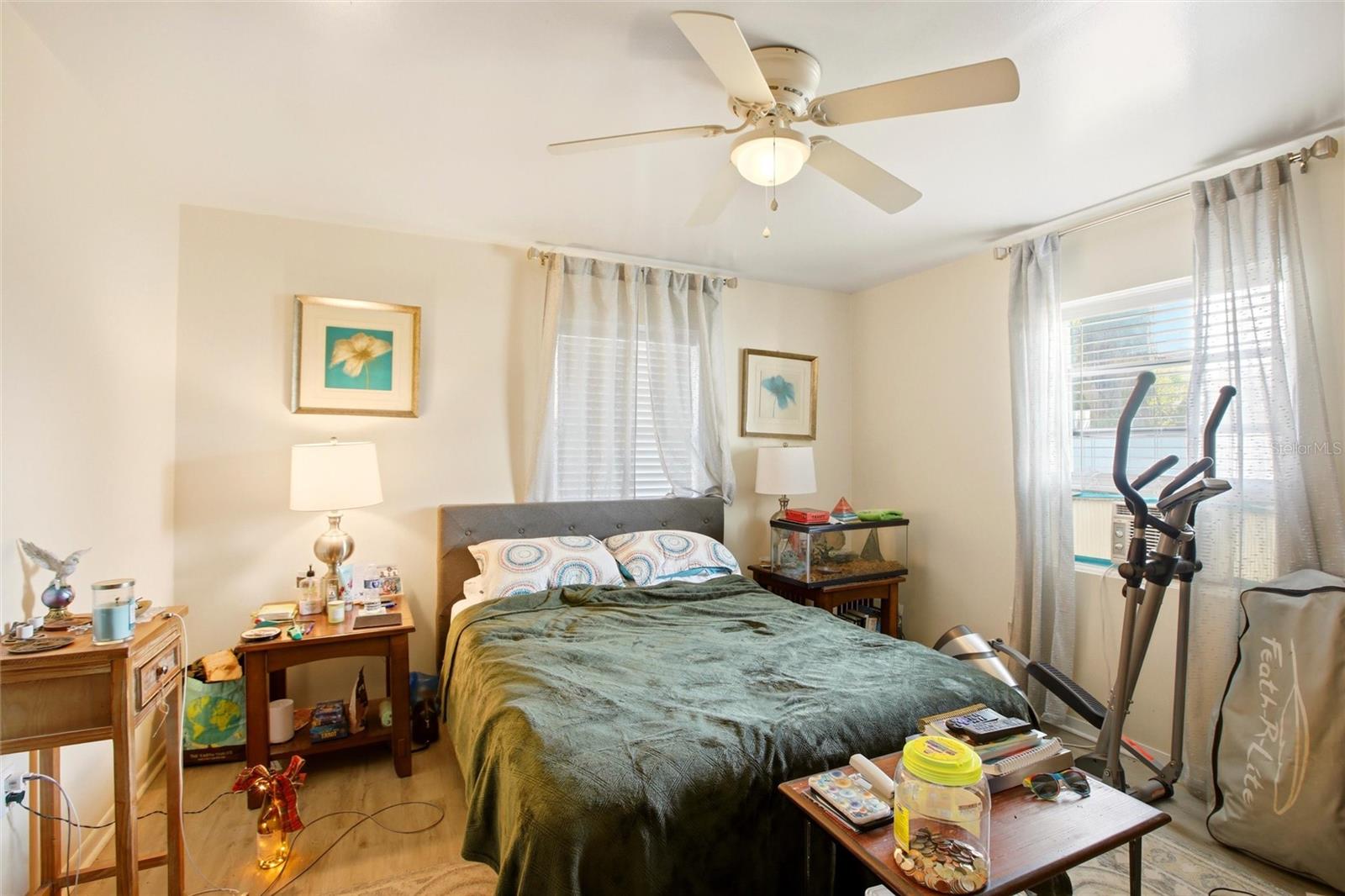 Listing Image #12