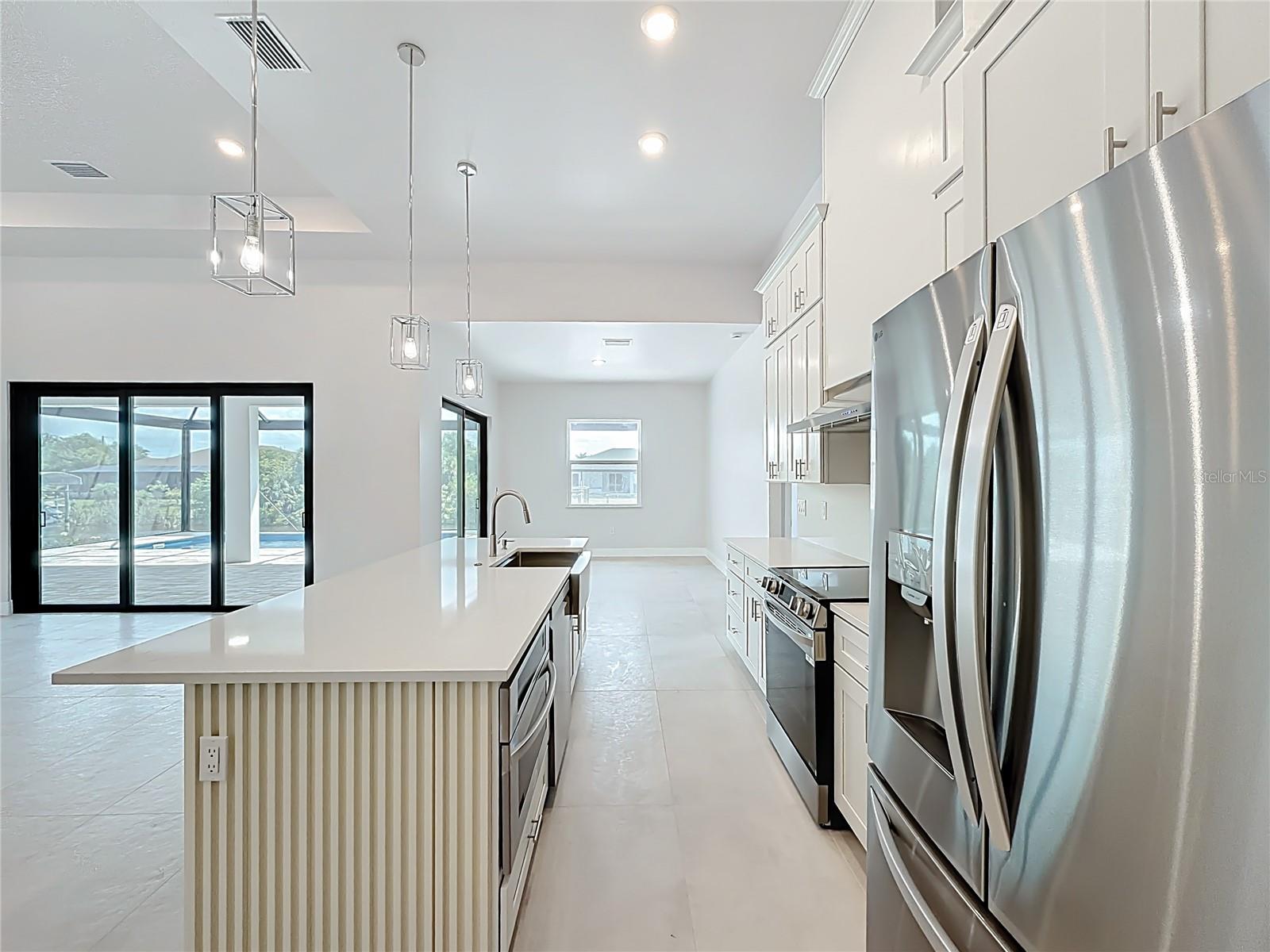 Listing Image #9